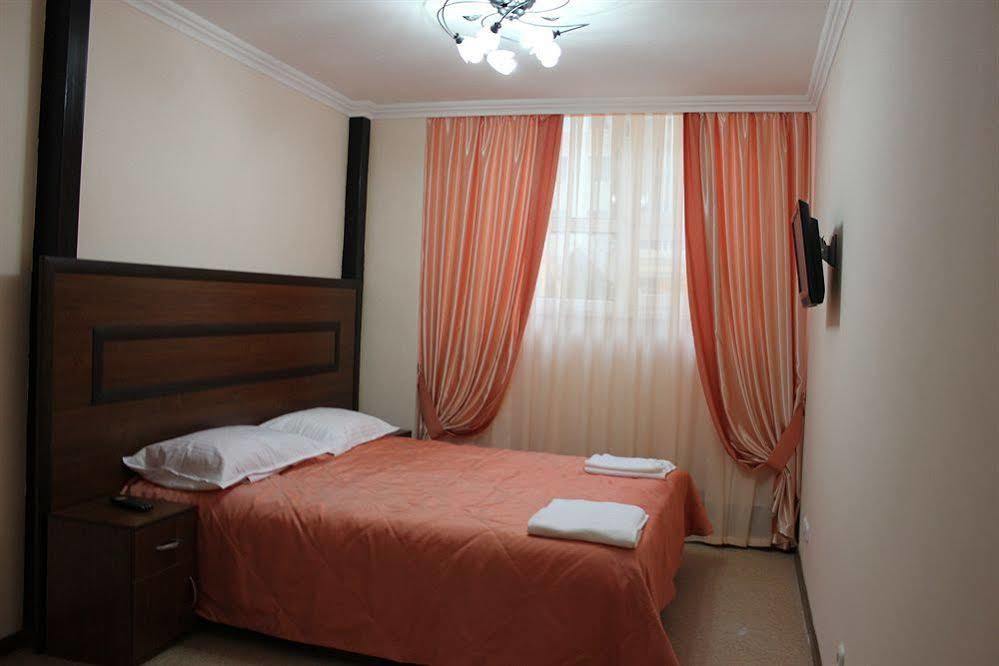 Bayterek Hotel Astana Eksteriør billede
